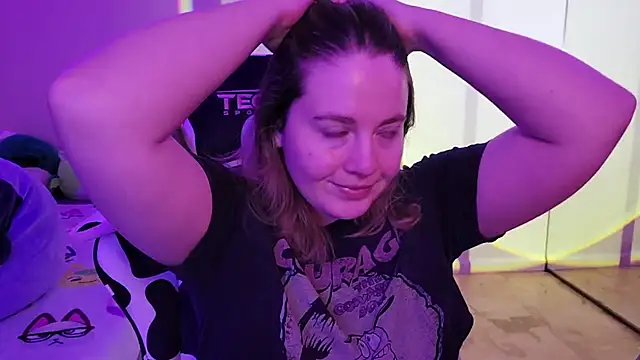 InternetFairy XO online show from October 13, 2025, 2:22 am