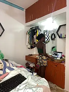 petiteebony 81 online show from February 21, 2025, 1:55 pm