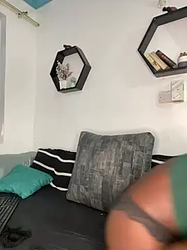 petiteebony 81 online show from February 28, 2025, 3:15 am