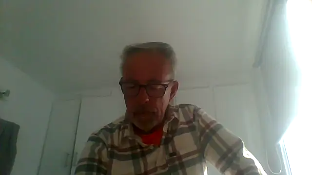 tuggy59 online show from September 18, 2025, 3:03 pm