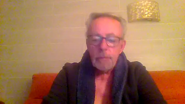 tuggy59 online show from March 19, 2026, 5:22 am