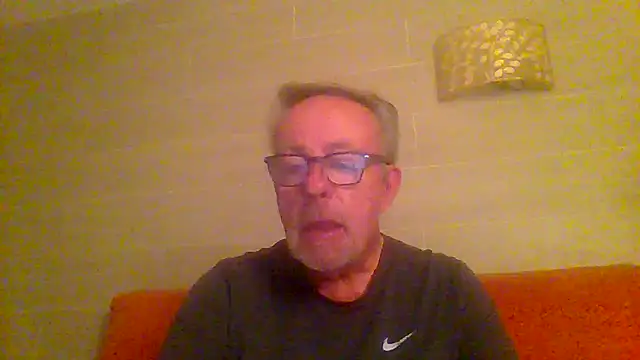 tuggy59 online show from April 16, 2026, 5:19 am