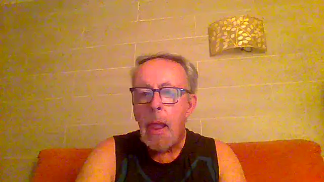 tuggy59 online show from June 30, 2026, 3:18 am