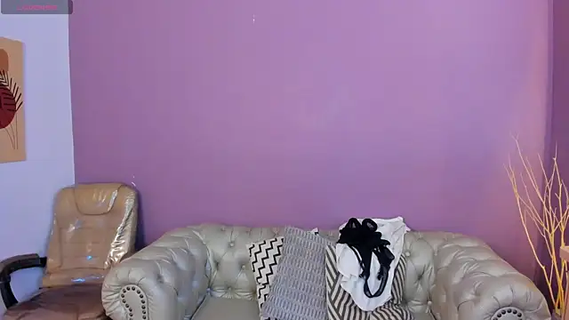 taylor bennet online show from October 13, 2025, 12:16 pm