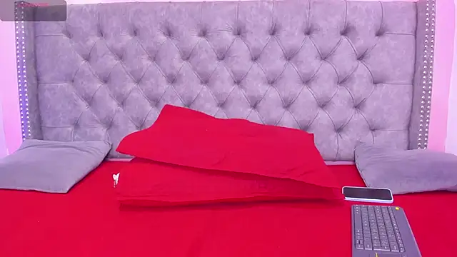 Sofia Girl  online show from November 21, 2025, 6:34 am