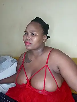 Snapshot of Real1SweetQueen chatting on February 8, 2025, 8:42 pm Real1SweetQueen online show from February 8, 2025, 8:42 pm