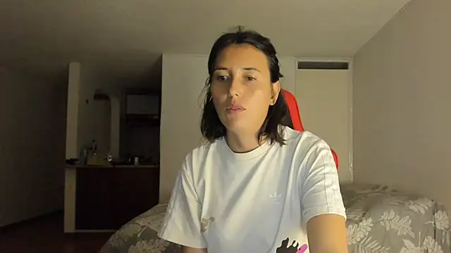 zoe jeane beker online show from February 14, 2025, 1:23 am