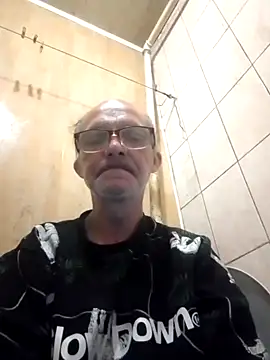 oksana722 online show from October 7, 2025, 5:04 am