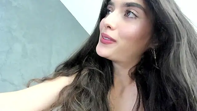 PortraitMarie online show from December 4, 2024, 5:55 pm