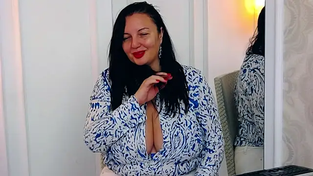 JudithCombs online show from December 11, 2024, 6:47 am