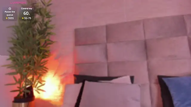 mia crawford online show from January 31, 2025, 11:35 am