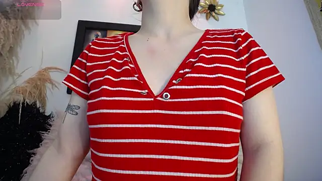 Katy Van online show from January 17, 2025, 5:53 am