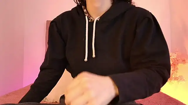 Katy Van online show from September 23, 2025, 4:15 am