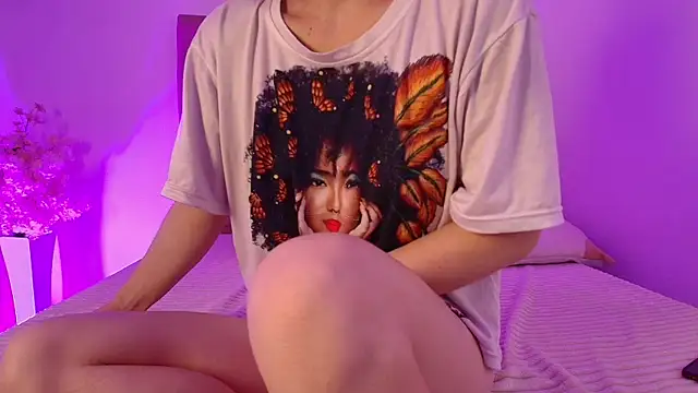 Katy Van online show from September 30, 2025, 4:50 am