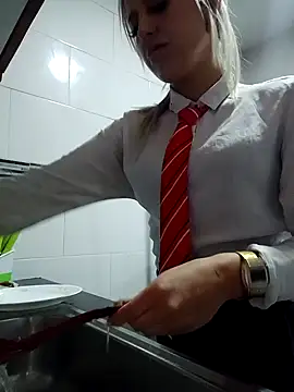 eva-2023 online show from January 28, 2025, 8:04 pm