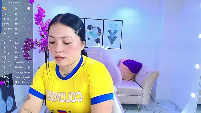 Snapshot of Isa_reel chatting on July 7, 2026, 7:51 pm Isa reel online show from July 7, 2026, 7:51 pm