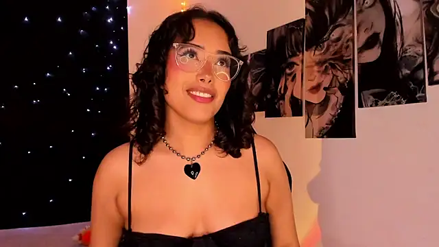 willow poisson online show from December 26, 2024, 6:43 pm