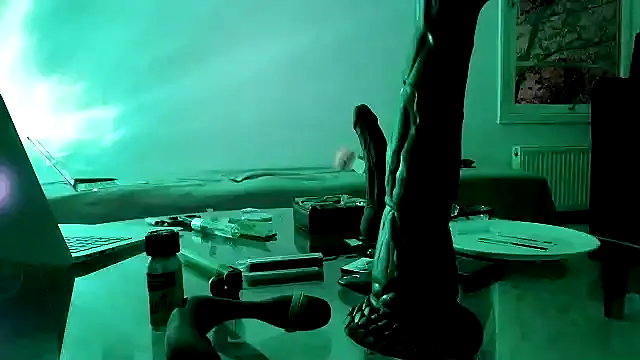 CharlotteVixxens online show from November 21, 2025, 11:58 pm