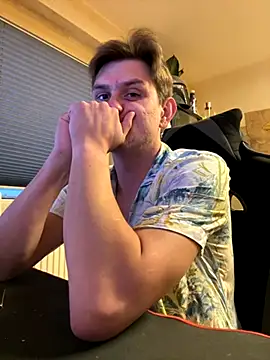 Snapshot of Shaiiboy chatting on September 18, 2025, 4:58 am Shaiiboy online show from September 18, 2025, 4:58 am