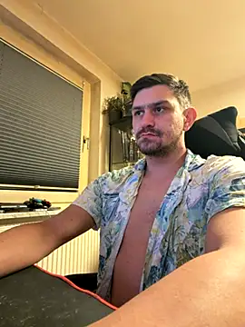 Snapshot of Shaiiboy chatting on November 3, 2025, 1:29 am Shaiiboy online show from November 3, 2025, 1:29 am