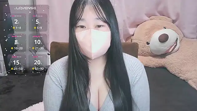 Snapshot of yuinyan3150 chatting on November 23, 2025, 12:21 am yuinyan3150 online show from November 23, 2025, 12:21 am