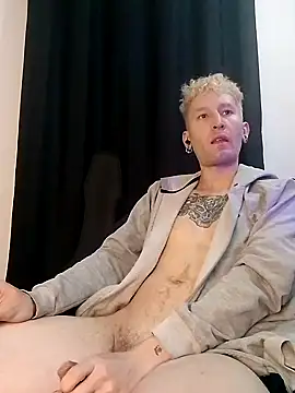 Snapshot of Vlad_goetia chatting on October 18, 2025, 2:03 am Vlad goetia online show from October 18, 2025, 2:03 am