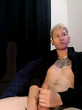 Snapshot of Vlad_goetia chatting on November 7, 2025, 11:49 pm Vlad goetia online show from November 7, 2025, 11:49 pm