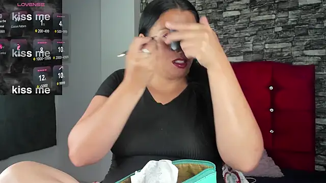 Snapshot of Ashleymonroe14 chatting on December 22, 2025, 1:46 am Ashleymonroe14 online show from December 22, 2025, 1:46 am