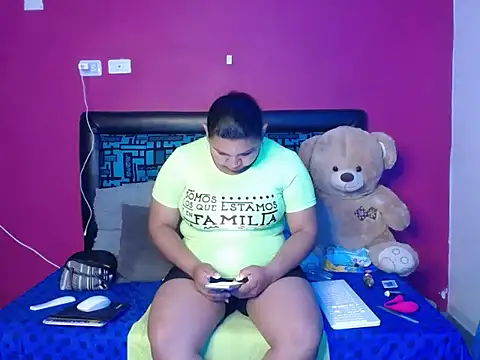 Snapshot of karolhot916 chatting on September 30, 2025, 12:26 am karolhot916 online show from September 30, 2025, 12:26 am