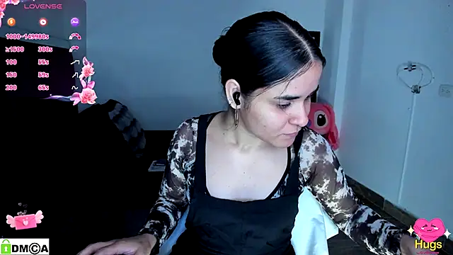 SweetMegan 1 online show from September 29, 2025, 10:58 pm