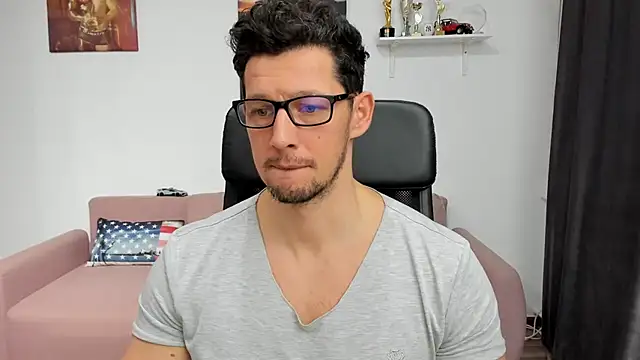 BrutusK08 online show from January 3, 2025, 3:33 pm