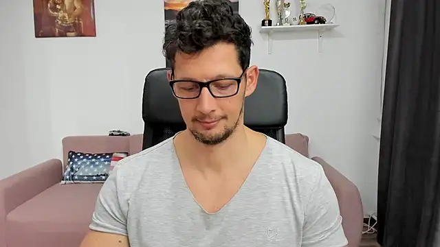 BrutusK08 online show from January 4, 2025, 3:49 pm