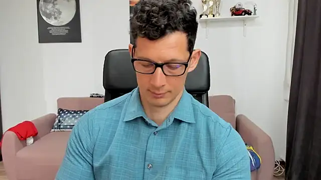 BrutusK08 online show from March 4, 2025, 10:13 am