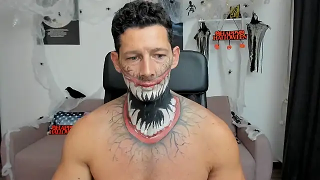 BrutusK08 online show from October 31, 2025, 8:43 pm