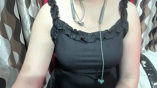 Snapshot of Kaur_Jannat chatting on December 20, 2025, 6:37 pm Kaur Jannat online show from December 20, 2025, 6:37 pm