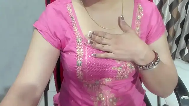 Snapshot of Kaur_Jannat chatting on March 11, 2026, 6:36 pm Kaur Jannat online show from March 11, 2026, 6:36 pm