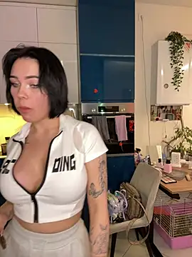 GroteskJane online show from March 30, 2026, 10:11 pm