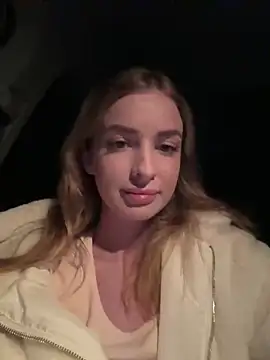 EvieEvans online show from February 14, 2025, 9:53 pm