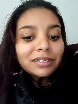 Snapshot of stefanie010 chatting on December 18, 2024, 8:25 pm stefanie010 online show from December 18, 2024, 8:25 pm