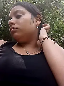 Snapshot of stefanie010 chatting on January 19, 2025, 6:21 pm stefanie010 online show from January 19, 2025, 6:21 pm