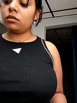 Snapshot of stefanie010 chatting on January 24, 2025, 2:19 pm stefanie010 online show from January 24, 2025, 2:19 pm