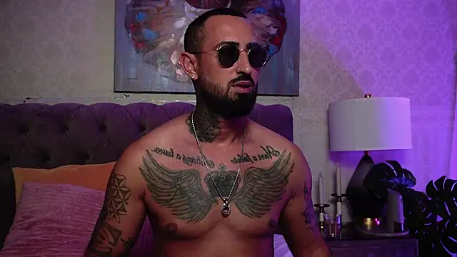 Baddfuckerr online show from July 26, 2026, 8:05 pm