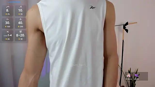 kim lian21 online show from October 30, 2025, 12:39 pm