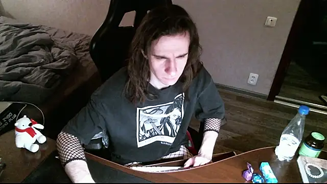 izilizi 23 online show from February 14, 2025, 5:14 pm