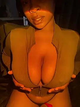 YellowHoneyDip online show from January 6, 2025, 6:36 am