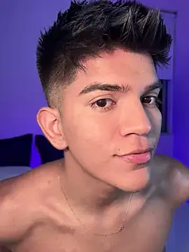 santiago 01 online show from January 13, 2025, 11:49 pm