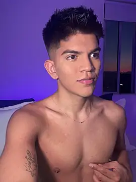 santiago 01 online show from January 21, 2025, 11:24 pm