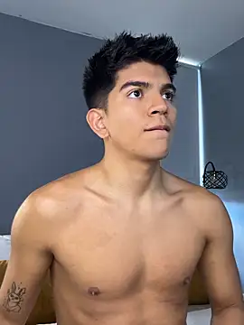 santiago 01 online show from October 5, 2025, 6:28 pm