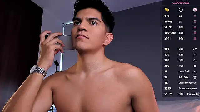 santiago 01 online show from April 7, 2026, 9:48 pm