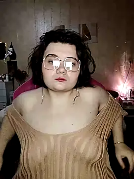 DenisHailey online show from October 12, 2025, 7:35 pm